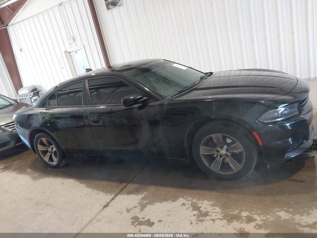 45294465 :رقم المزاد ، 2C3CDXHG1GH310440 vin ، 2016 Dodge Charger Sxt مزاد بيع