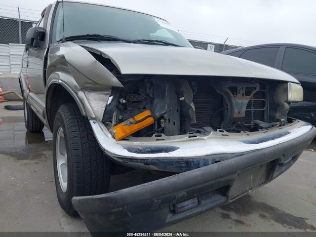 1999 Chevrolet Blazer Lt მანქანა იყიდება აუქციონზე, vin: 1GNCS13WXX2108192, აუქციონის ნომერი: 45294511