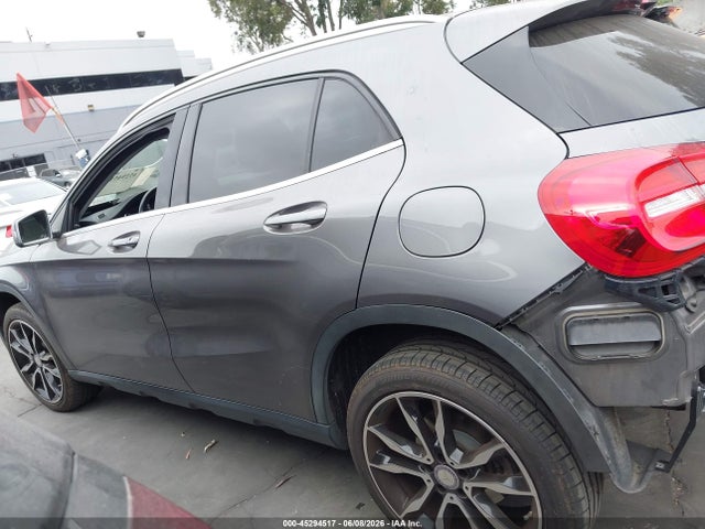 WDCTG4GB8FJ026933 Mercedes-Benz Gla 250 4matic