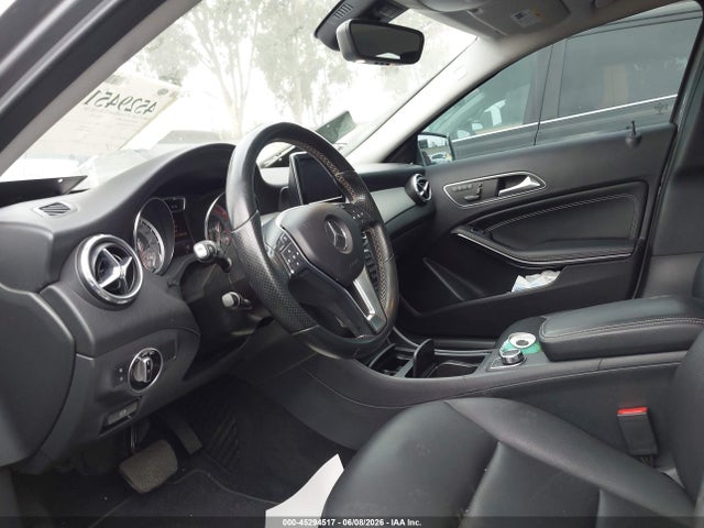 WDCTG4GB8FJ026933 Mercedes-Benz Gla 250 4matic