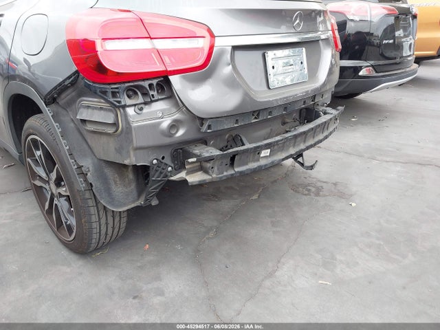 WDCTG4GB8FJ026933 Mercedes-Benz Gla 250 4matic