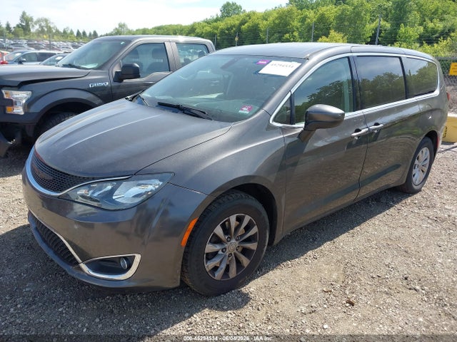 2017 Chrysler Pacifica Touring მანქანა იყიდება აუქციონზე, vin: 2C4RC1DG0HR676655, აუქციონის ნომერი: 45294534