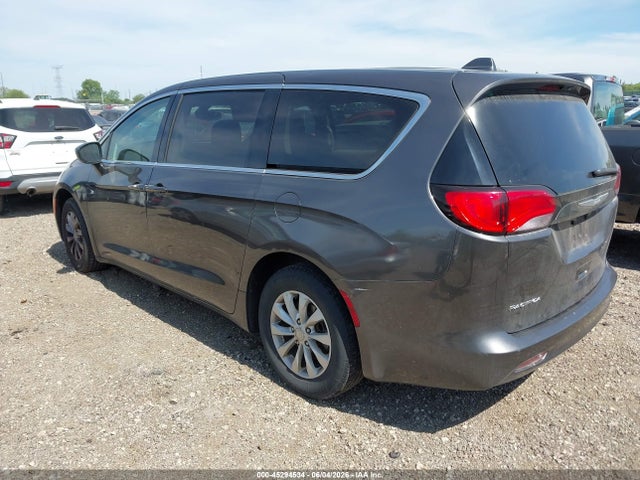 2017 Chrysler Pacifica Touring მანქანა იყიდება აუქციონზე, vin: 2C4RC1DG0HR676655, აუქციონის ნომერი: 45294534
