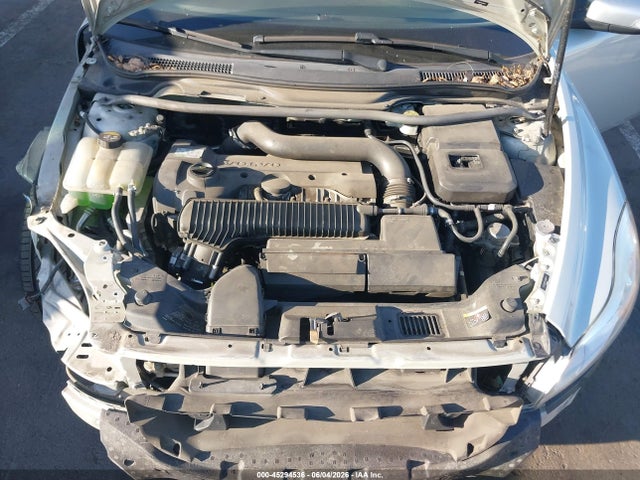 2012 Volvo C30 T5/t5 Platinum/t5 Premier Plus/t5 R-design/t5 R-design Platinum/t5 R-design Premier Plus მანქანა იყიდება აუქციონზე, vin: YV1672MK8C2286941, აუქციონის ნომერი: 45294536