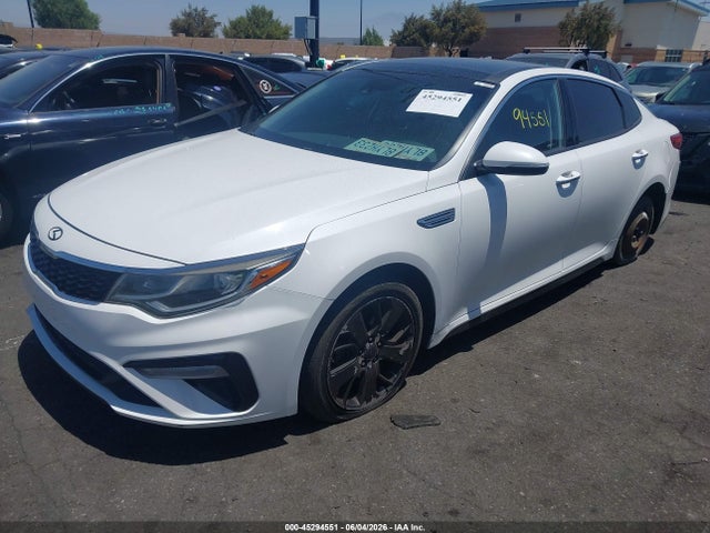 KIA Optima S 2019 5XXGT4L3XKG370621 Image 2