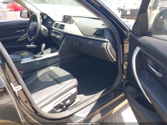 Продажа на аукционе авто 2015 Bmw 320i, vin: WBA3B1C54FP681247, номер лота: 45294564