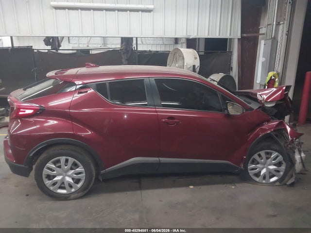 Toyota C-HR LE 2019 JTNKHMBX8K1017169 Image 13