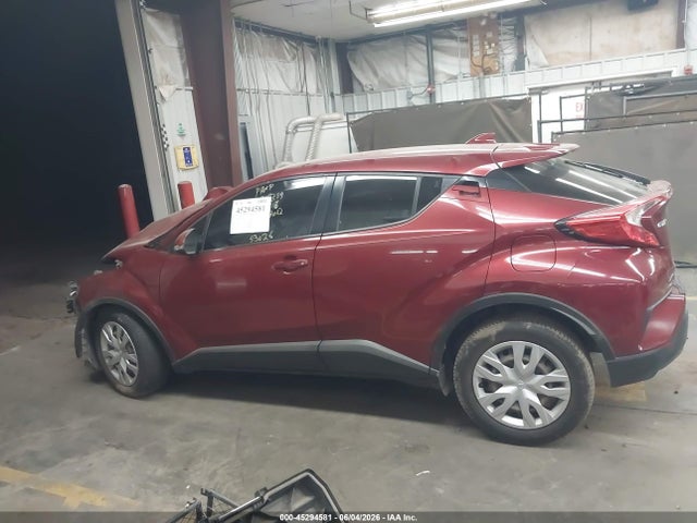 Toyota C-HR LE 2019 JTNKHMBX8K1017169 Image 14