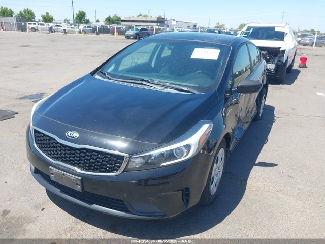KIA FORTE LX 2017 3KPFK4A79HE120941 Image 2
