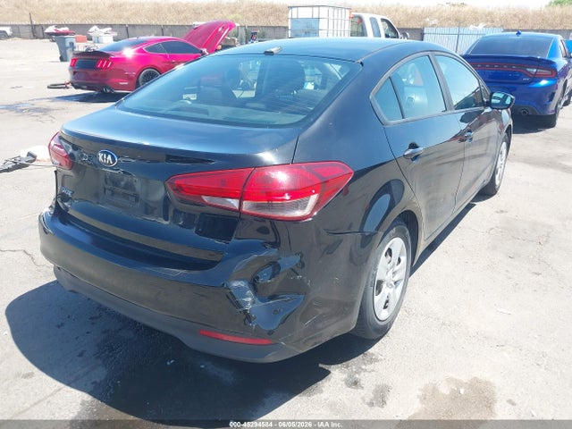KIA FORTE LX 2017 3KPFK4A79HE120941 Image 4