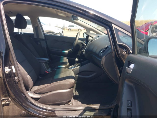 KIA FORTE LX 2017 3KPFK4A79HE120941 Image 5