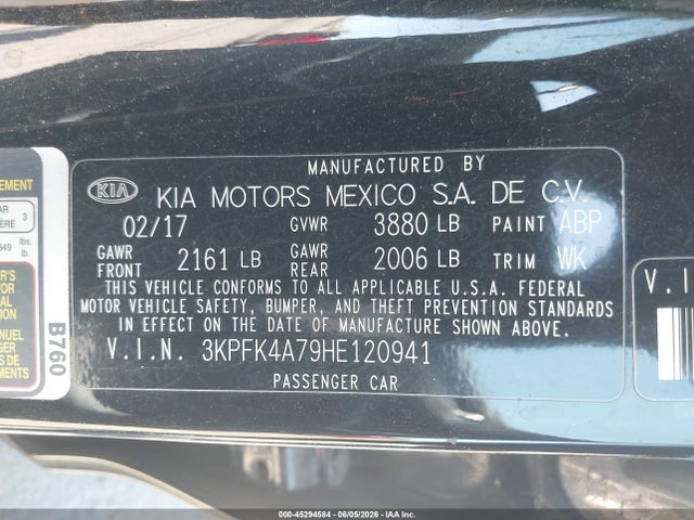 KIA FORTE LX 2017 3KPFK4A79HE120941 Image 9