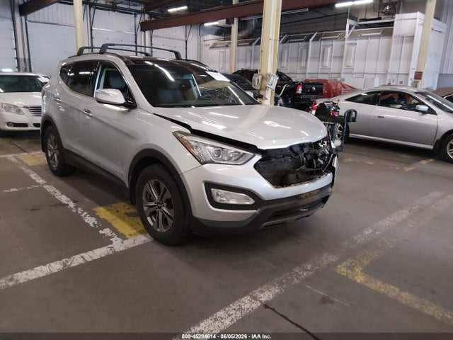 Hyundai Santa Fe Sport 2.4l 2016 5XYZUDLB8GG323894 главное изображение