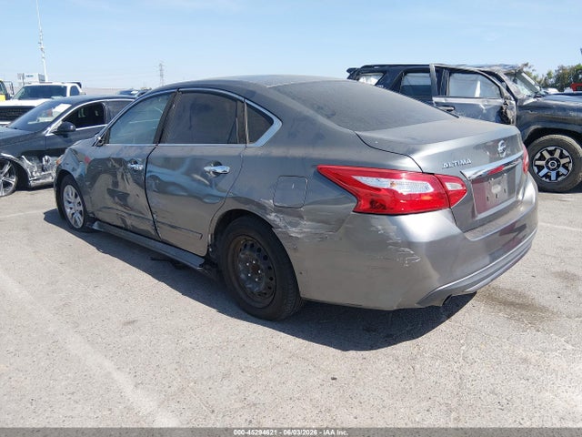 1N4AL3AP8HN323774 Nissan Altima 2.5 S
