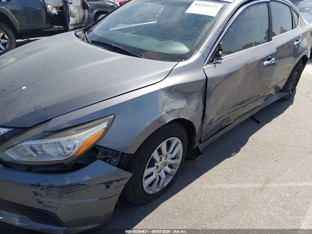 1N4AL3AP8HN323774 Nissan Altima 2.5 S