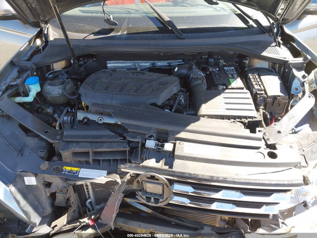3VV2B7AX4JM204808 Volkswagen Tiguan 2.0t Se/2.0t Sel
