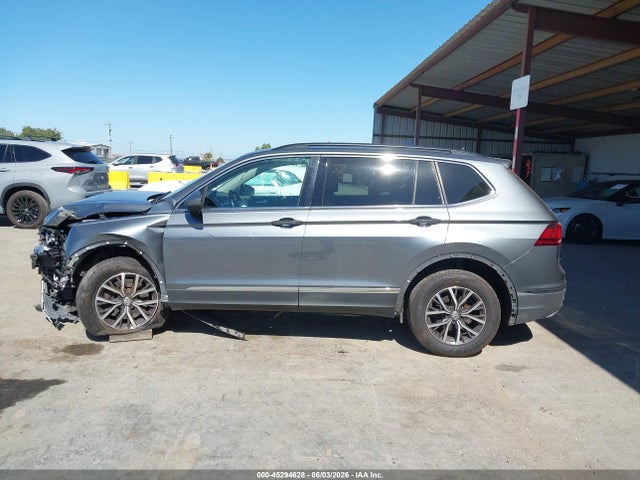 3VV2B7AX4JM204808 Volkswagen Tiguan 2.0t Se/2.0t Sel