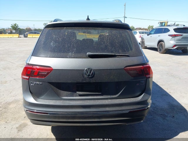 3VV2B7AX4JM204808 Volkswagen Tiguan 2.0t Se/2.0t Sel