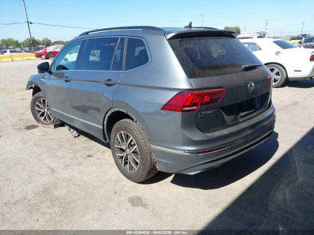 3VV2B7AX4JM204808 Volkswagen Tiguan 2.0t Se/2.0t Sel