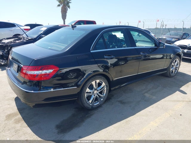 45294632 :رقم المزاد ، WDDHF7CBXAA183979 vin ، 2010 Mercedes-benz E 550 مزاد بيع