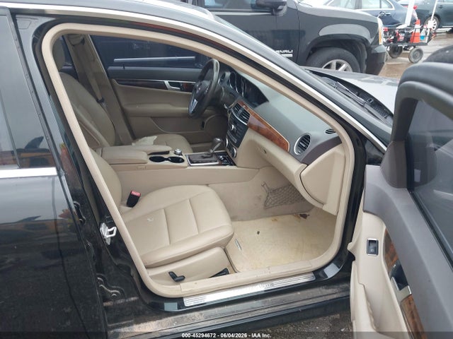 Aukcja sprzedaży 2014 Mercedes-benz C 250 Sport, vin: WDDGF4HB3ER319122, numer aukcji: 45294672