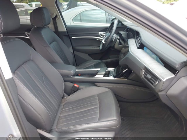 Audi E-tron Premium Quattro 2022 WA1AAAGE0NB007464 Image 5