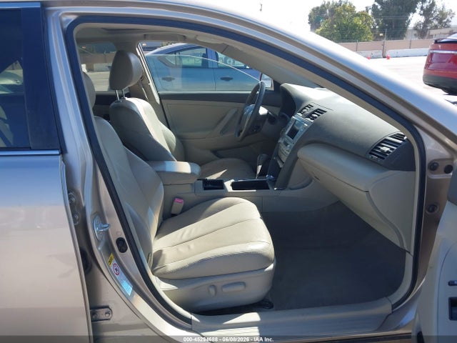 45294688 :رقم المزاد ، JTNBB46K673008286 vin ، 2007 Toyota Camry Hybrid مزاد بيع