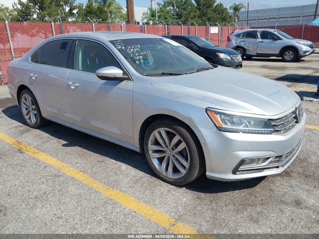 Volkswagen Passat 2.0t Sel Premium 2018 1VWCA7A34JC005534 zdjęcie główne