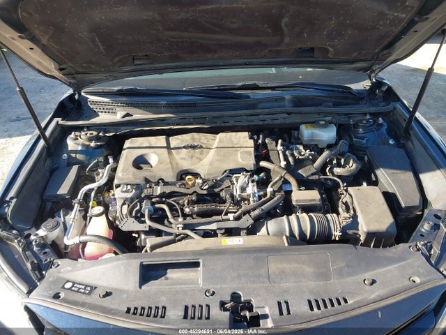 4T1B21HKXJU505192 Toyota Camry Hybrid Xle