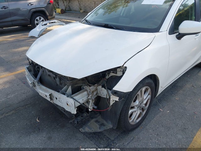 Scion IA 2016 3MYDLBZV0GY106601 Image 18