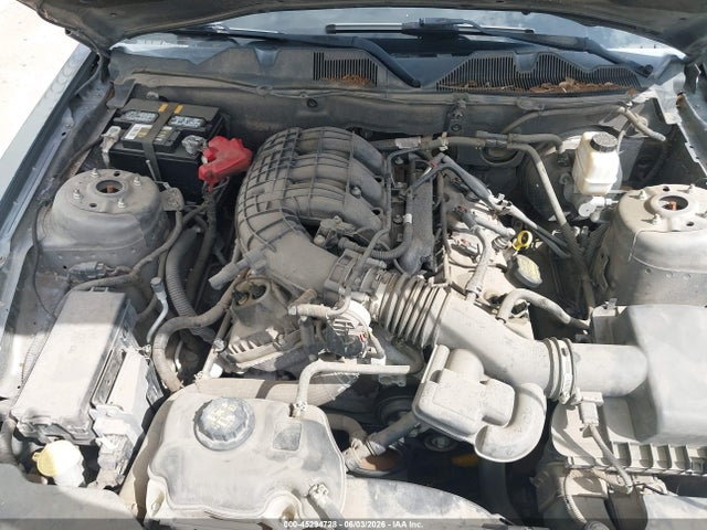 2011 Ford Mustang V6 Premium მანქანა იყიდება აუქციონზე, vin: 1ZVBP8AM5B5109738, აუქციონის ნომერი: 45294728