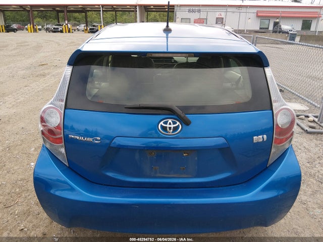 Toyota Prius C Four 2014 JTDKDTB30E1068905 Image 17