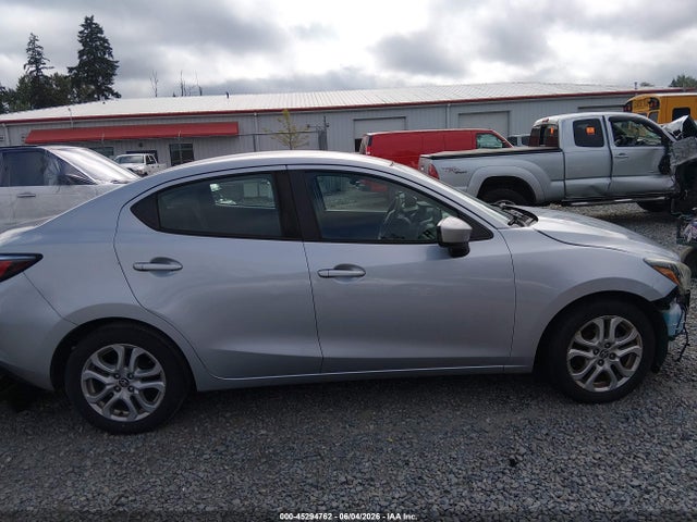 3MYDLBYV8HY184126 Toyota YARIS IA