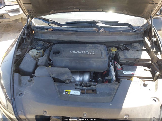 45294765 :رقم المزاد ، 1C4PJLCB9EW143687 vin ، 2014 Jeep Cherokee Latitude مزاد بيع