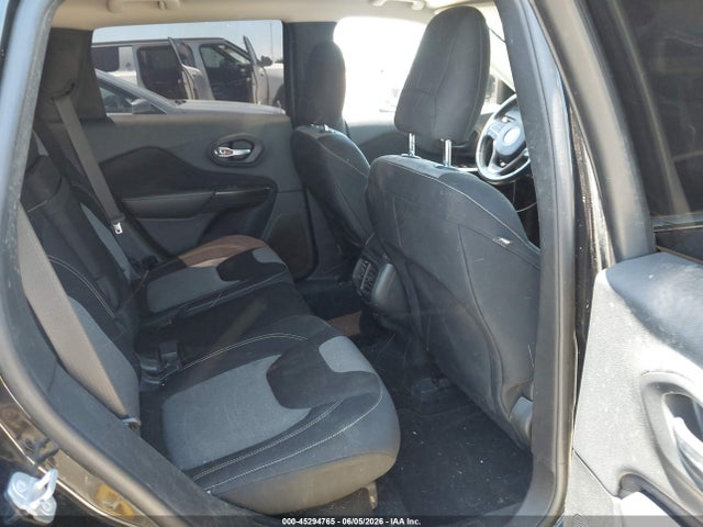 45294765 :رقم المزاد ، 1C4PJLCB9EW143687 vin ، 2014 Jeep Cherokee Latitude مزاد بيع