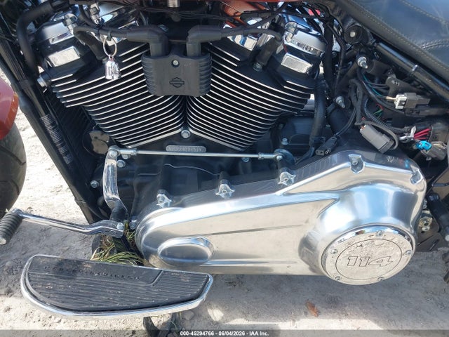 Harley-Davidson FLFBS 2019 1HD1YGK24KB020651 Image 9