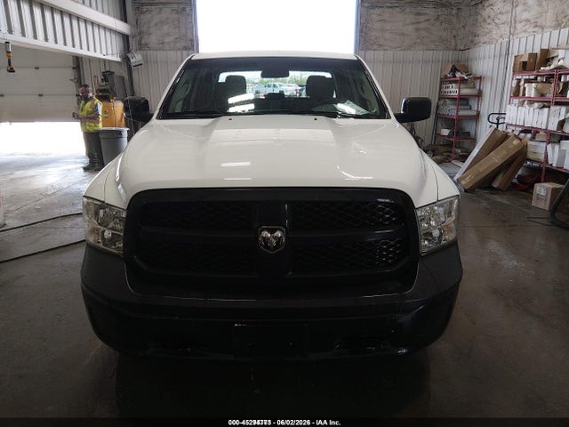 45294773 :رقم المزاد ، 1C6RR7KG5JS300498 vin ، 2018 Ram 1500 Tradesman  4x4 5'7 Box مزاد بيع