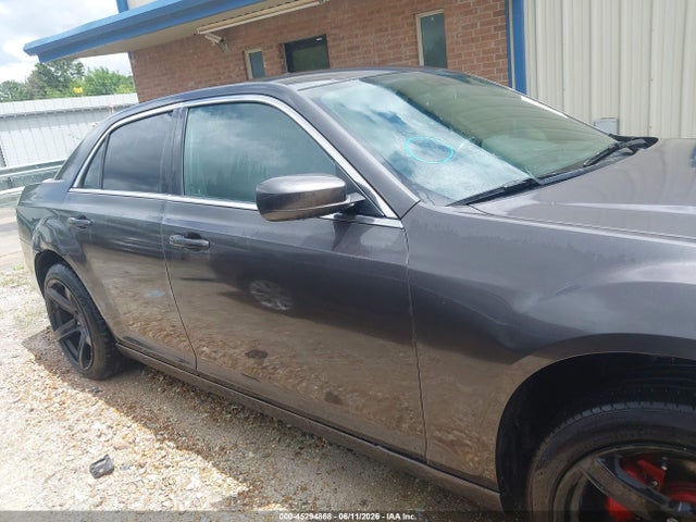 Продажа на аукционе авто 2014 Chrysler 300 300s, vin: 2C3CCABG1EH145303, номер лота: 45294868