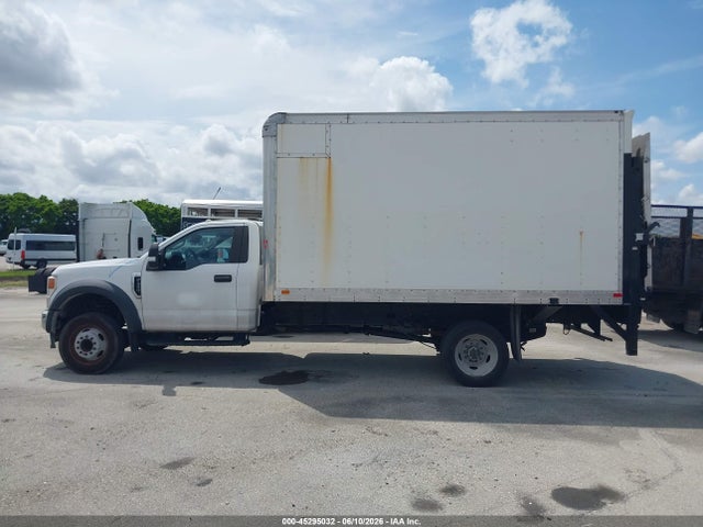 45295032 :رقم المزاد ، 1FDTF4GN8LEC53493 vin ، 2020 Ford F-450 Chassis Xl مزاد بيع