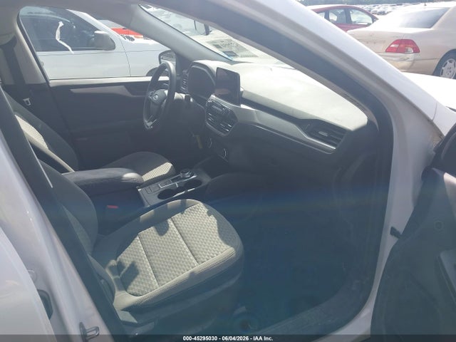 Продажа на аукционе авто 2022 Ford Escape Se, vin: 1FMCU0G6XNUA67714, номер лота: 45295030