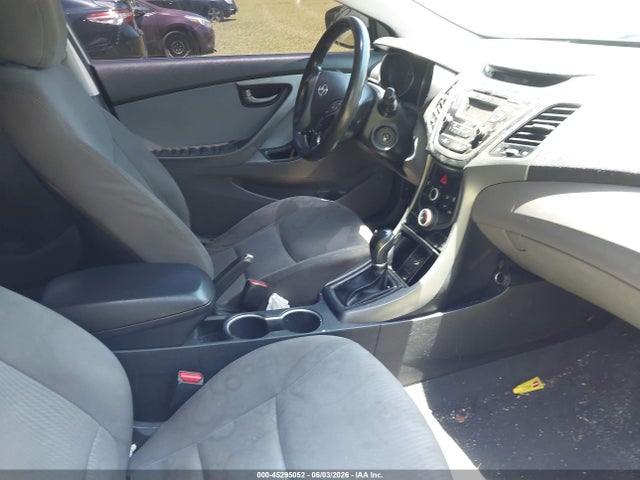 Aukcja sprzedaży 2016 Hyundai Elantra Se, vin: 5NPDH4AE3GH771612, numer aukcji: 45295052