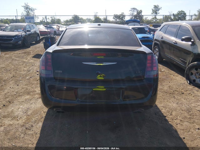 2013 Chrysler 300c John Varvatos Limited Edition მანქანა იყიდება აუქციონზე, vin: 2C3CCADT0DH740992, აუქციონის ნომერი: 45295156