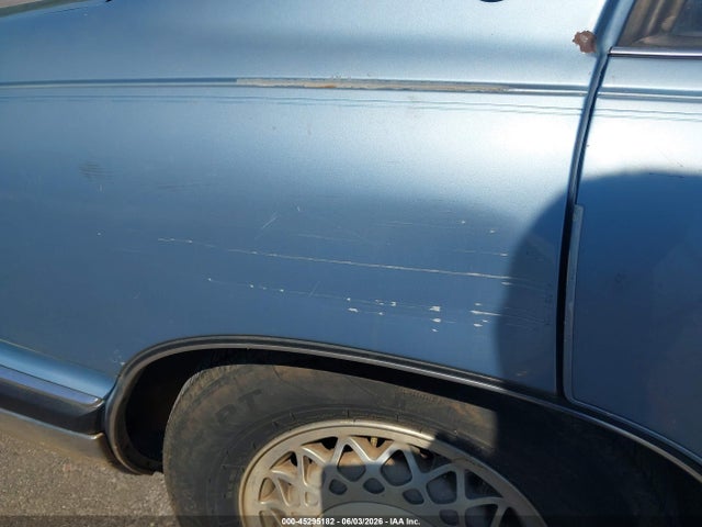 45295182 :رقم المزاد ، 1G4CW53L3N1659928 vin ، 1992 Buick Park Avenue مزاد بيع