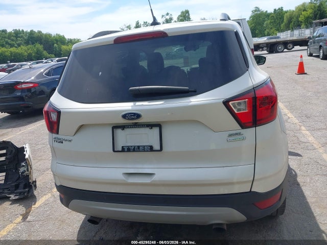 1FMCU0HDXKUC57490 Ford ESCAPE SEL