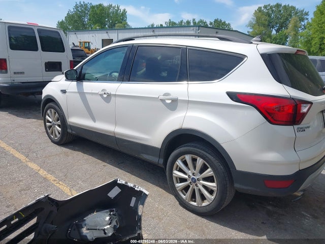 1FMCU0HDXKUC57490 Ford ESCAPE SEL