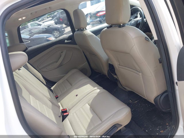 1FMCU0HDXKUC57490 Ford ESCAPE SEL