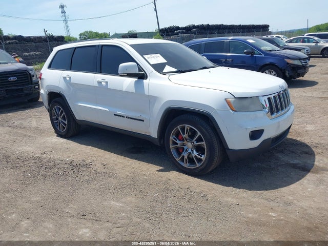 45295251 :رقم المزاد ، 1C4RJFDJ8JC185375 vin ، 2018 Jeep Grand Cherokee Srt 4x4 مزاد بيع