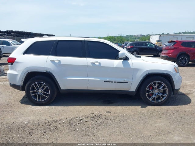 45295251 :رقم المزاد ، 1C4RJFDJ8JC185375 vin ، 2018 Jeep Grand Cherokee Srt 4x4 مزاد بيع