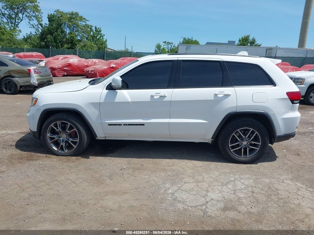 45295251 :رقم المزاد ، 1C4RJFDJ8JC185375 vin ، 2018 Jeep Grand Cherokee Srt 4x4 مزاد بيع