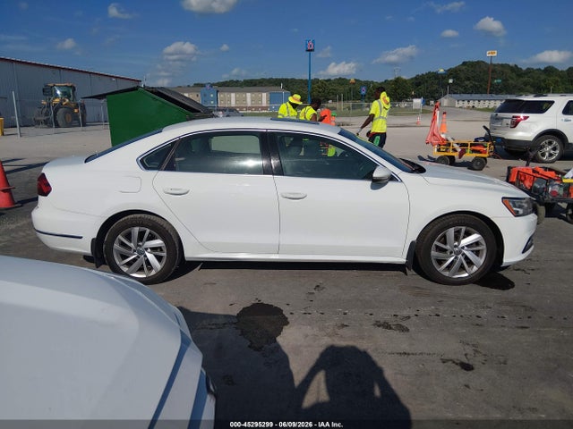 Продаж на аукціоні авто 2018 Volkswagen Passat 2.0t Se, vin: 1VWBA7A36JC038174, номер лоту: 45295299